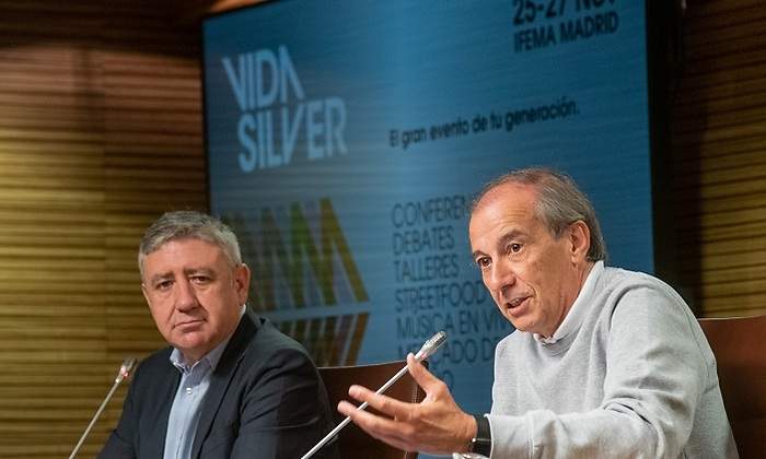 IMG-intervencion-Adolfo-Ramirez-presentacion-VIDA-SILVER.jpg