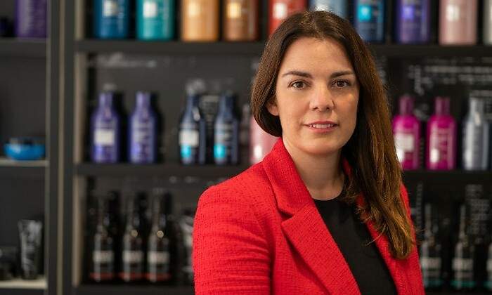 InesFernandez-Directora-de-la-fabrica-de-LOreal-en-Burgos.jpg