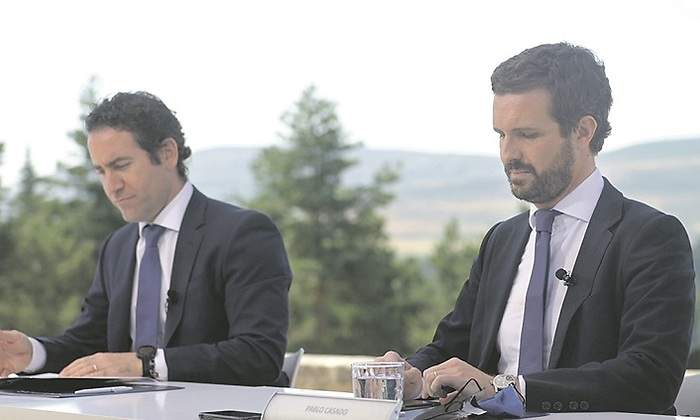 Imagen-EuropaPress_3849315_presidente_pp_pablo_casado_acompanado_secretario_general_partido_teodoro.jpg