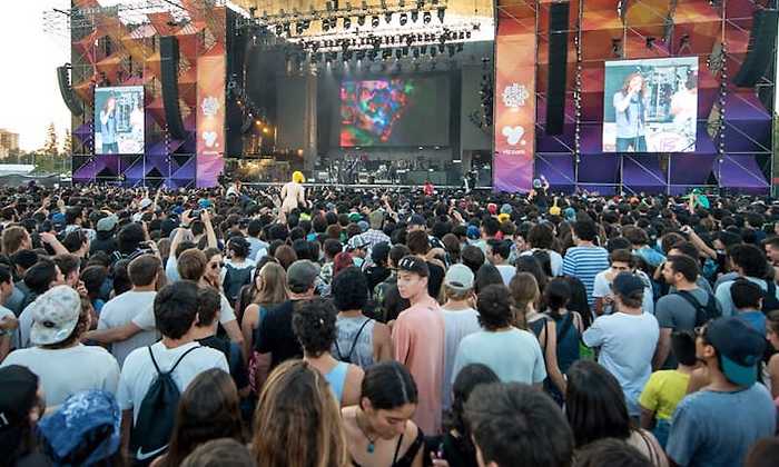lolla.jpg