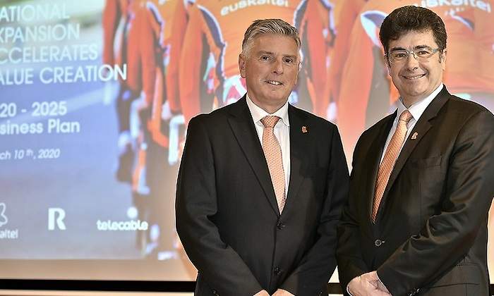 Xabier-Iturbe-y-Jose-Miguel-Garcia-Presentacion-Plan-de-Negocio-770.jpg