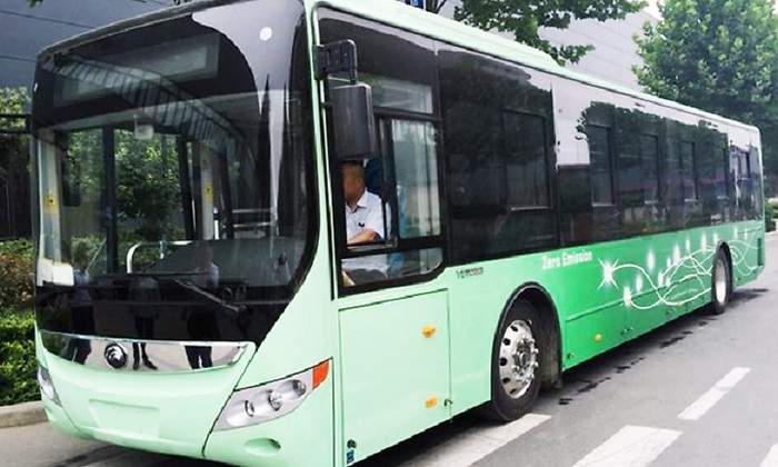 bus770.jpg