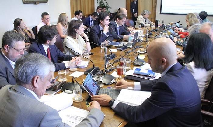 senadores.jpg