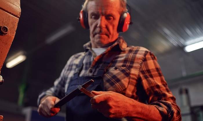 trabajador-senior.jpg