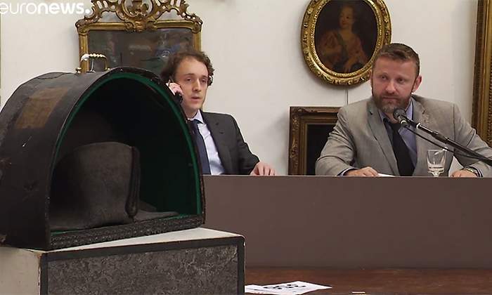 bicornio-napoleon-subasta-euronews.jpg