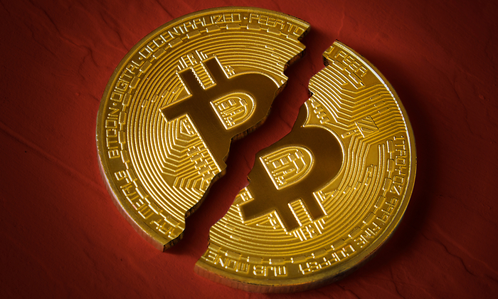 bitcoin-roto-dreamstime.png
