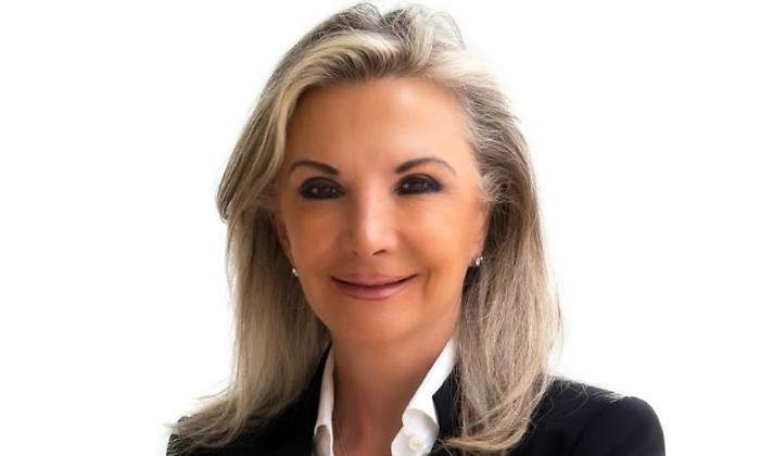 gina-diez.jpg