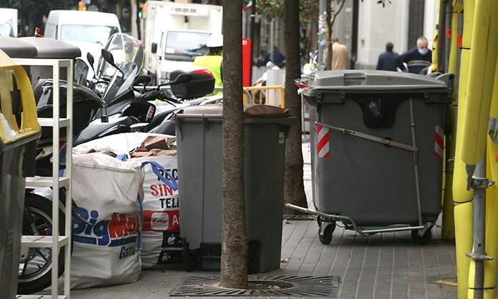 contenedor-basura-moreno.jpg