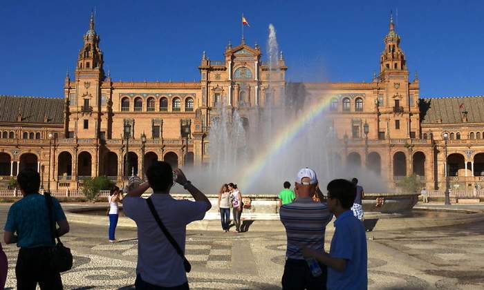 sevilla-turistas.jpg