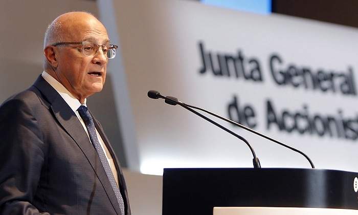 josep-oliu-junta.jpg
