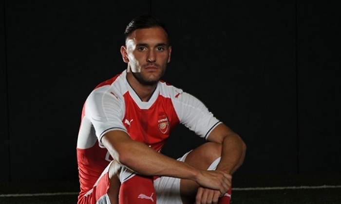 lucas-perez-arsenal-com.jpg