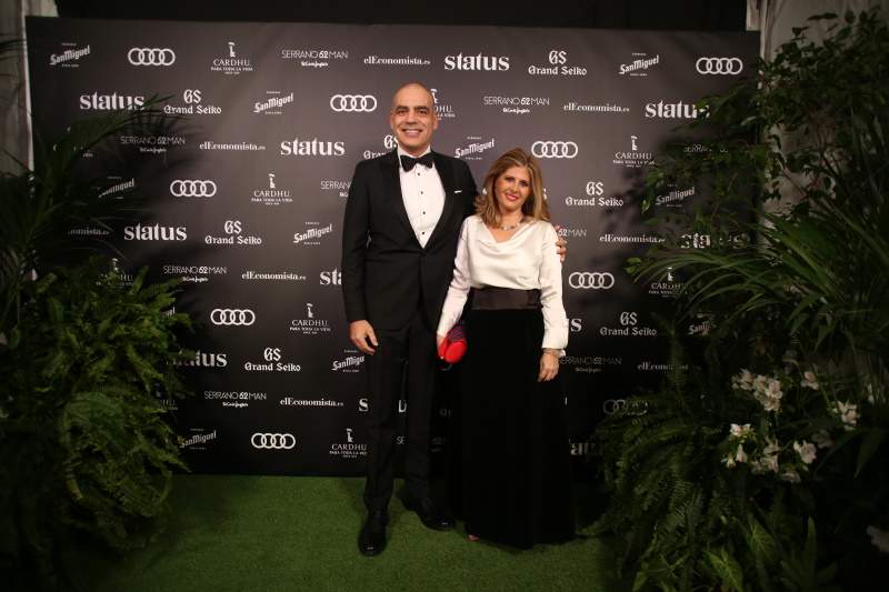 Nacho Abad, periodista; y Bárbara Arroyo, abogada.