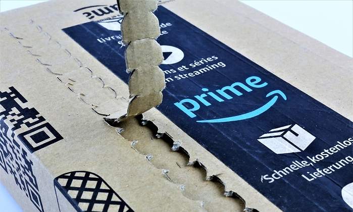 amazon-alemania-paquete-abierto-dreamstime.jpg