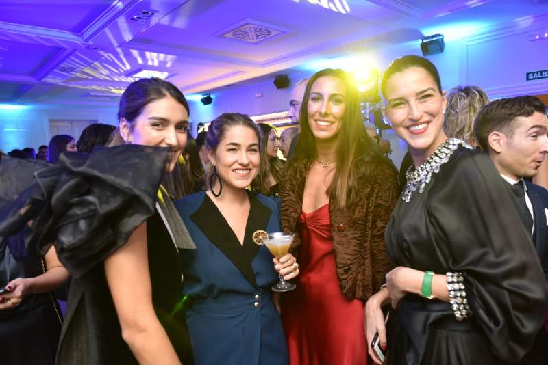 Valentina Zuluaga, Ceo Esfascinante; Terina Amoedo, Loreal; Casilda Herrero, Solís; Y María Lantero, jefa publicidad Status.