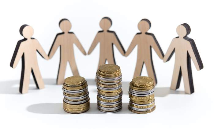 financiacion-alternativa-dinero-colaboracion-crowdfunding-crowdlending-dreamstime.jpg