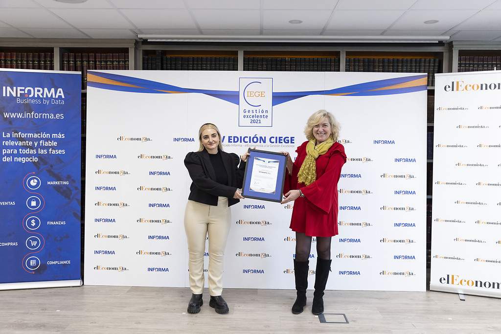 Rosa Ortuño y Aanais Priego de Optimumtic