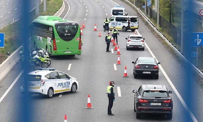 Control-Trafico-Covid-770-420-Reuters.jpg