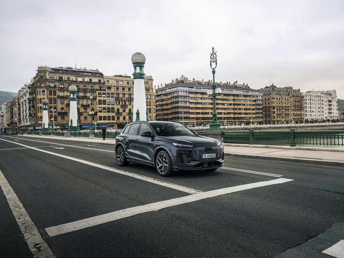 A los mandos del nuevo Audi Q6 e-tron, un SUV eléctrico caro, pero que rezuma calidad y tecnología