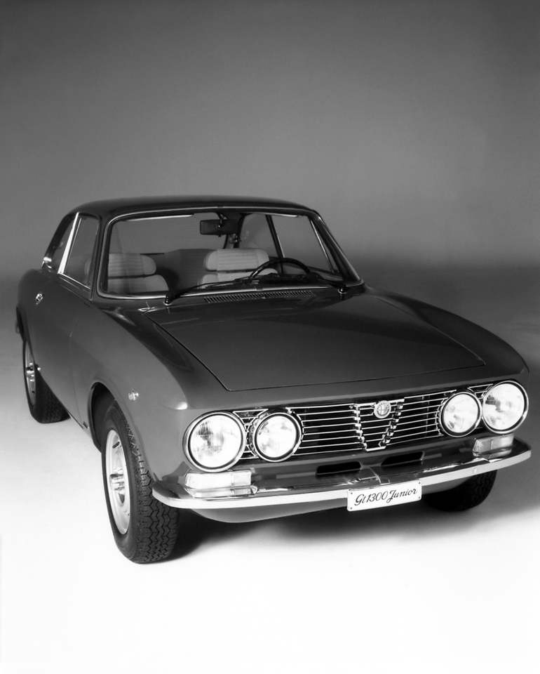 Alfa Romeo GT 1300 Junior