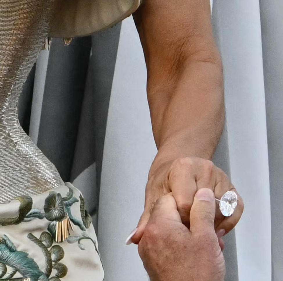 Anillo de Lauren Bezos