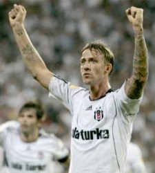 Guti-besiktas-celebra.jpg