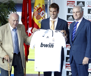 Van Der Vaart pisa el Bernabéu