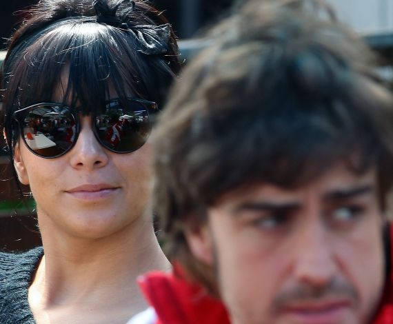 Raquel del Rosario, pegada a Fernando