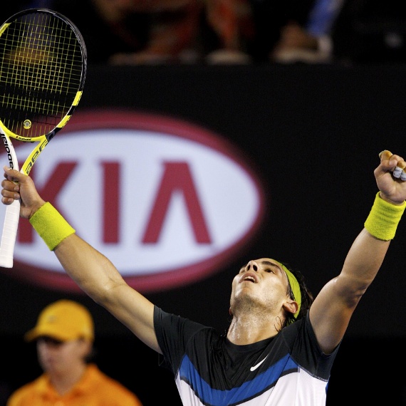 Nadal sigue avanzando en la Historia