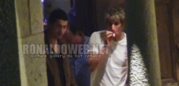 Foto | Coentrao, cazado 'in fraganti' fumando en un restaurante de Madrid