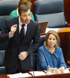 tomás gómez durante el pleno