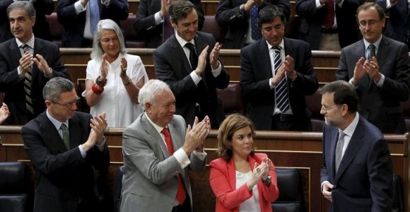 aplauso-rajoy-congreso-efe.jpg
