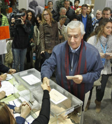 arenas-vota225.jpg