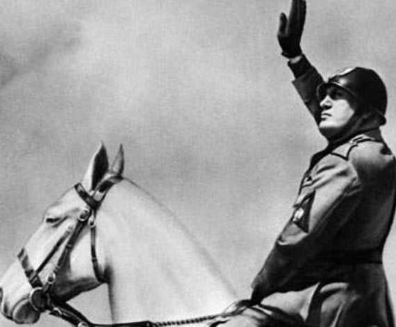 Mussolini, al servicio de su majestad