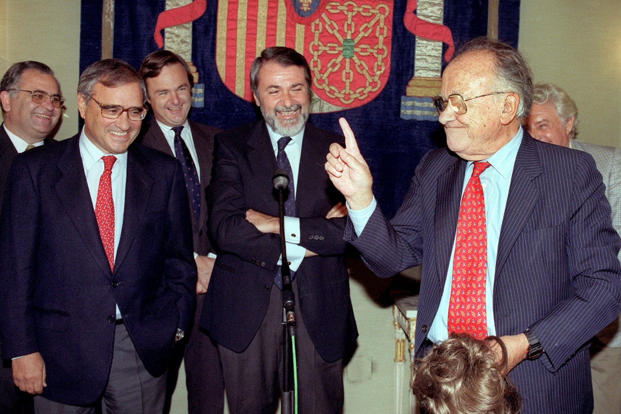 Fallece Santiago Carrillo