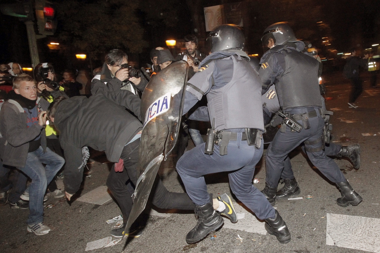 Enfrentamientos, violencia callejera y cargas