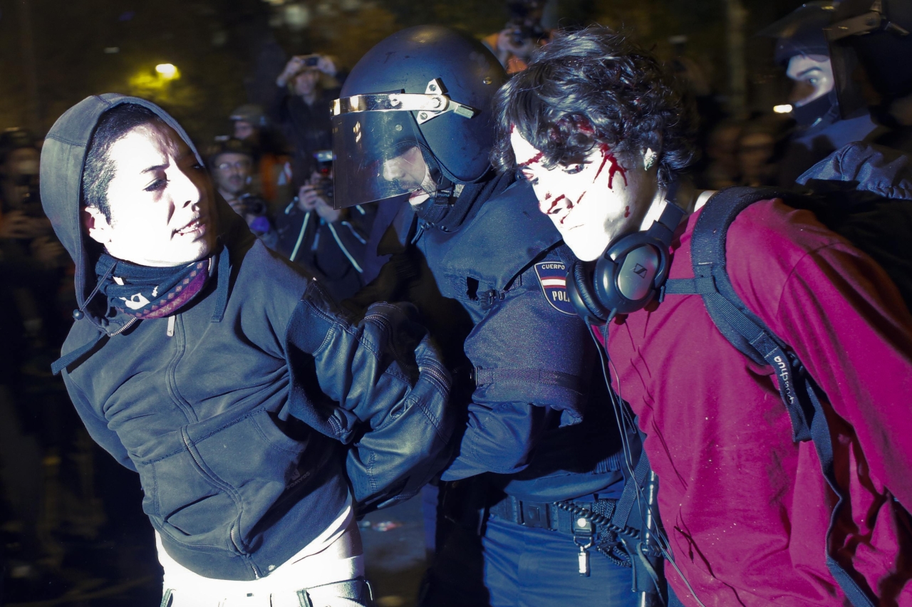 Enfrentamientos, violencia callejera y cargas