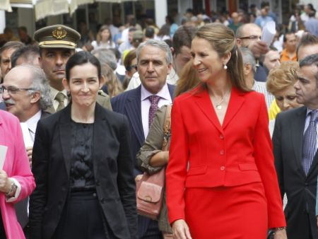 Con la visita de la infanta Elena