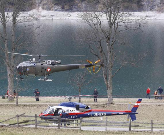 Equipos de rescate en Tirol