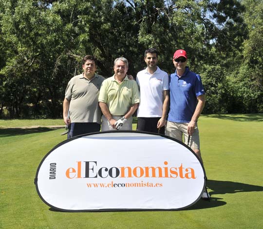 <b>Jorge López Zafra, José Luis Riesco Sanz, Alfredo Kindelan, de 'elEconomista', y Carlos Rubio tampoco quisieron perderse la cita con el torneo de Golf de elEconomista</b>