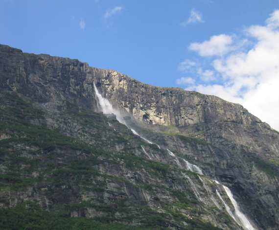 Vinnufossen, Noruega