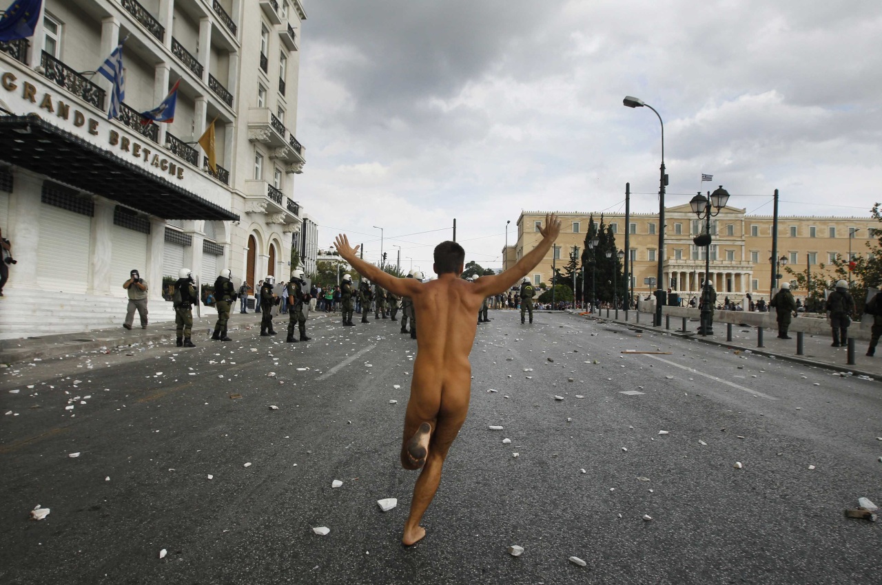Atenas 'recibe' a Merkel