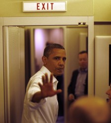 Obama inicia unas lujosas vacaciones en plena tempestad por su gestión de la crisis