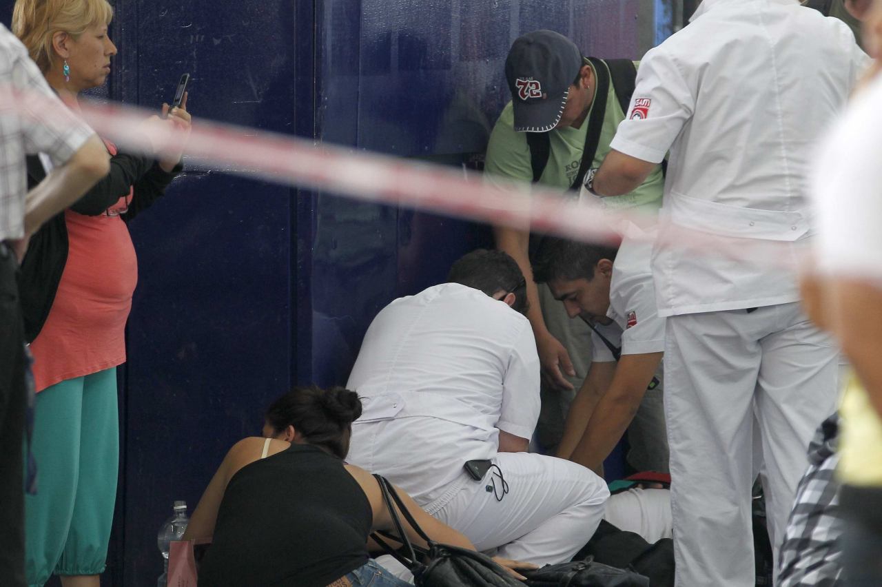 Un tren descarrilla en Buenos Aires