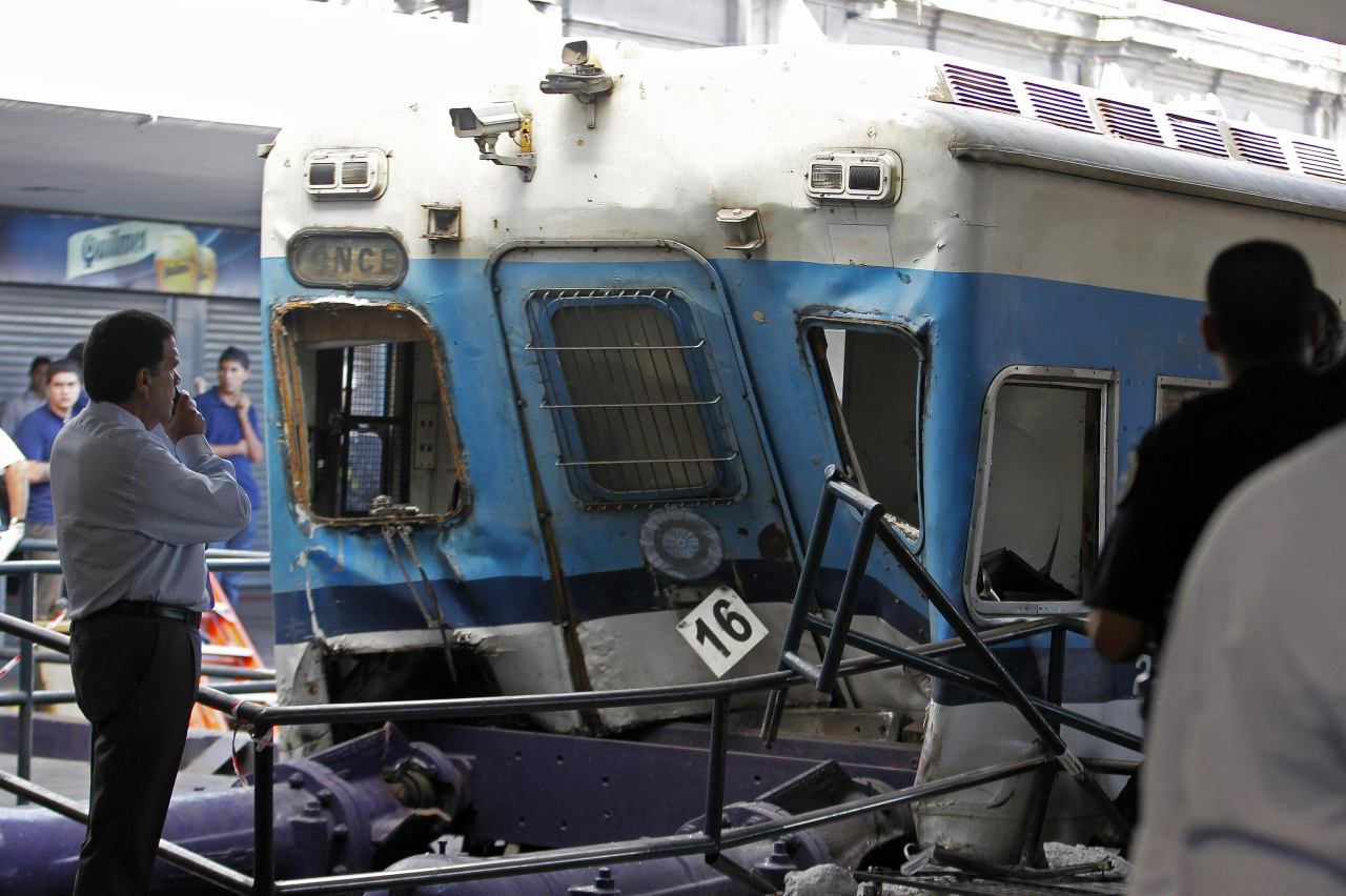 Un tren descarrilla en Buenos Aires