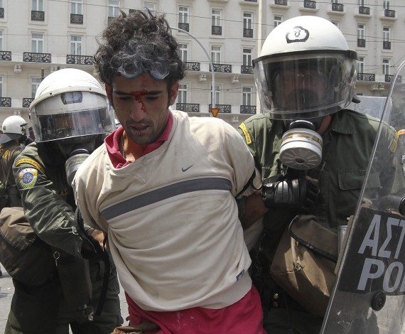 Nueva jornada de disturbios en Grecia