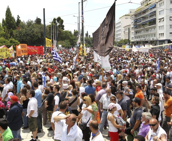 Nueva jornada de disturbios en Grecia