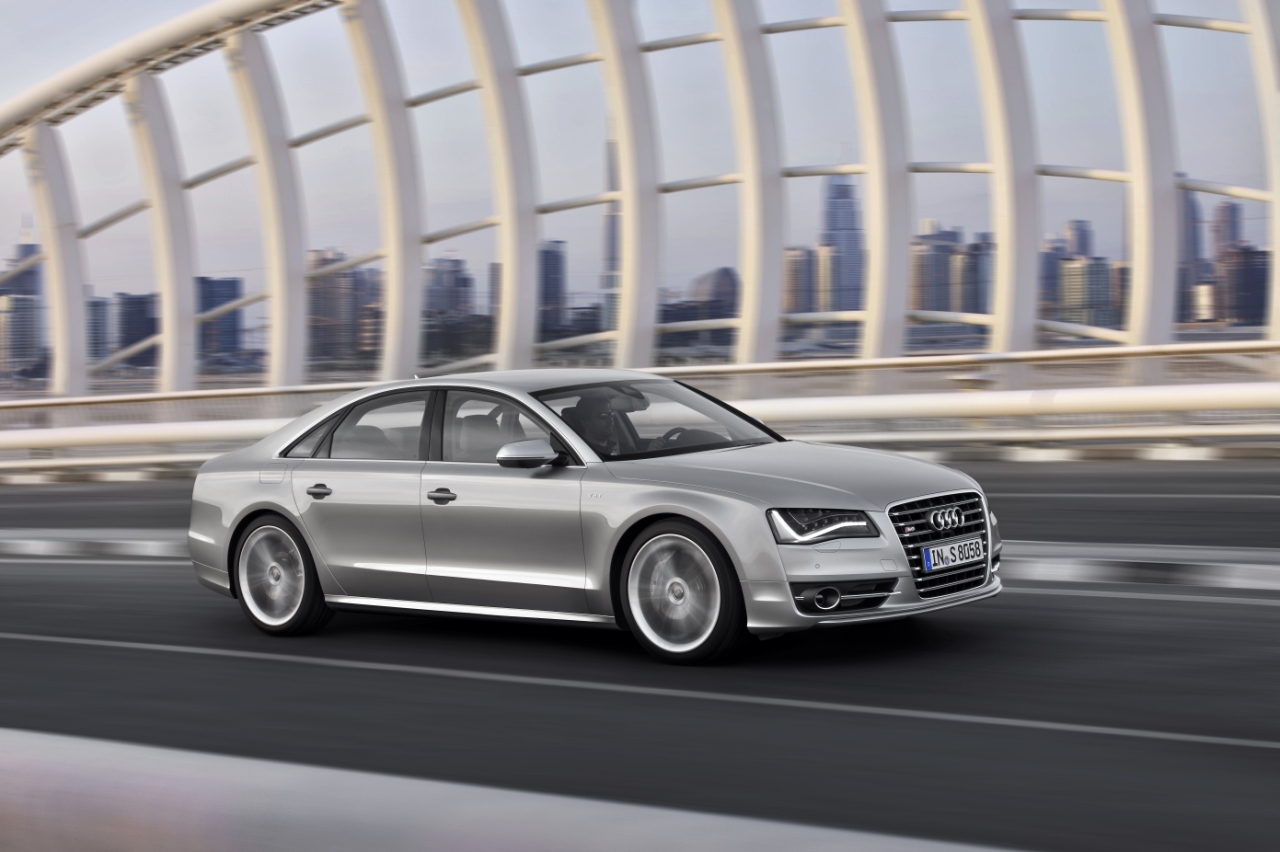 Audi S8