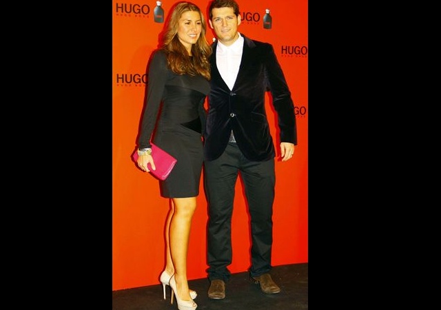 Manu Tenorio y Silvia Casas