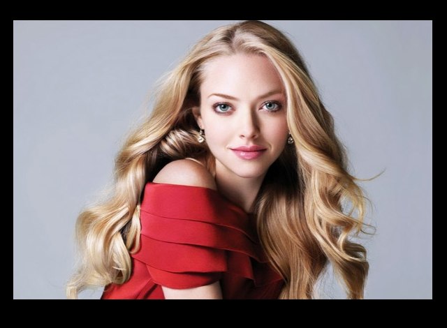 Amanda Seyfried da vida a Caperucita Roja