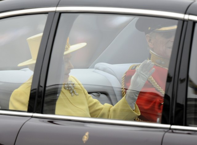 La reina Isabel II a su llegada a la abadía
